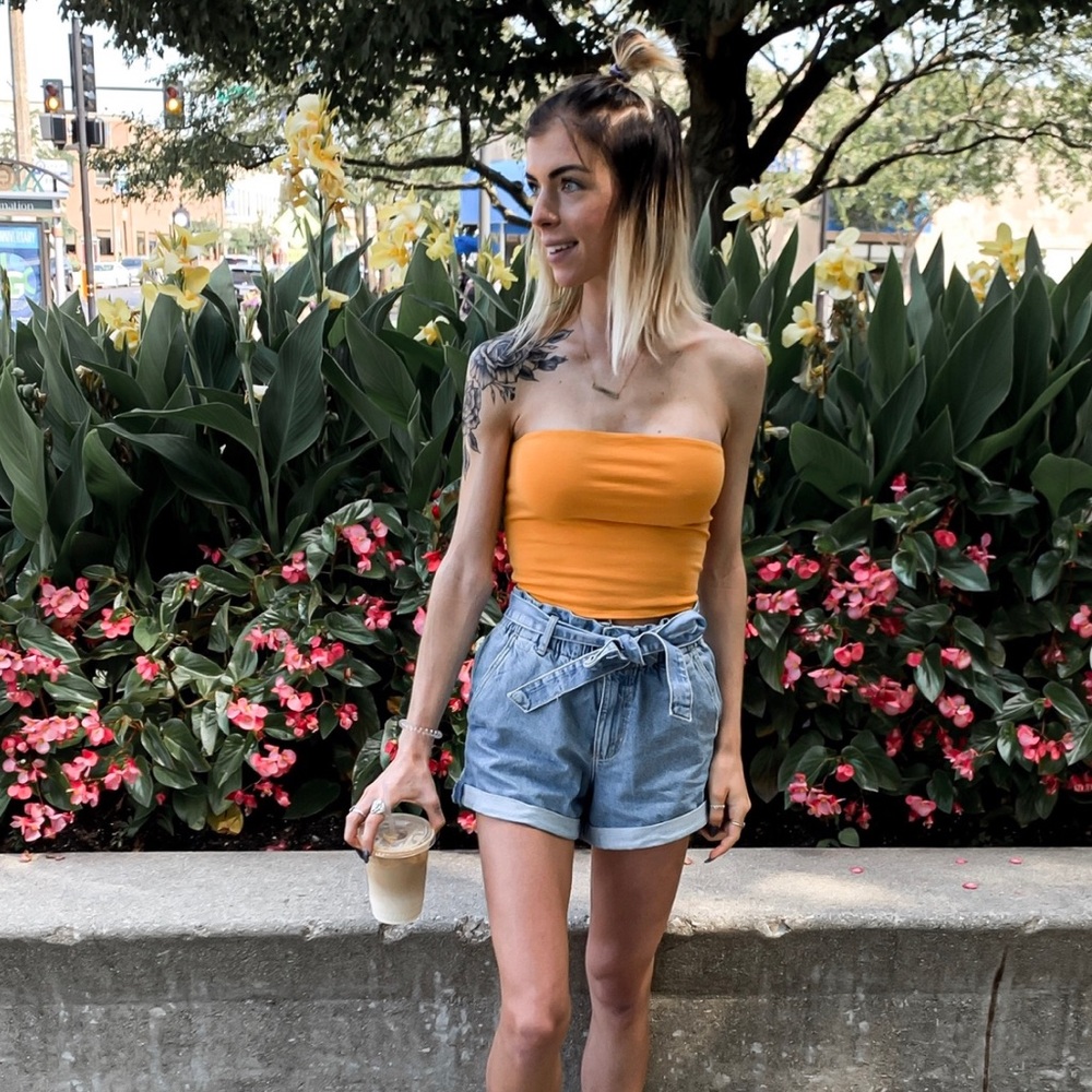 Garage paperbag high waisted tie shorts
